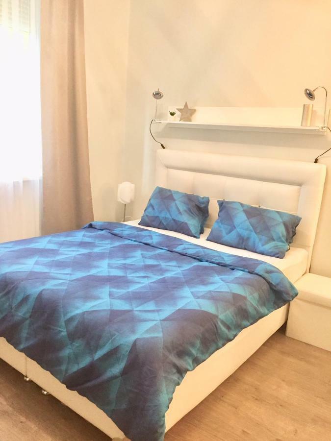 Miracle Apartman Sarvar Apartment Екстериор снимка