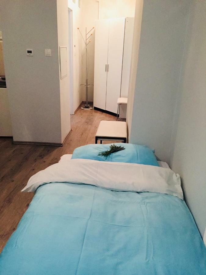 Miracle Apartman Sarvar Apartment Екстериор снимка